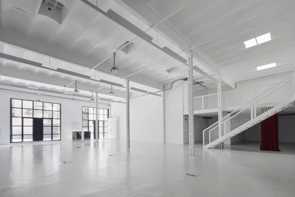 Bright White Venue12 Bright White Venue12