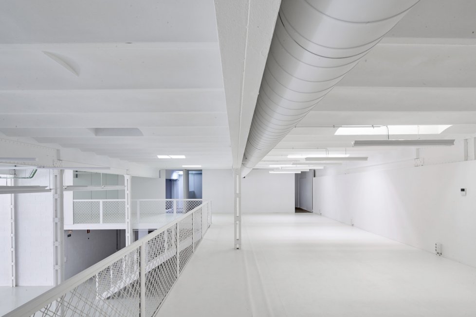 Bright White Venue3 Bright White Venue3