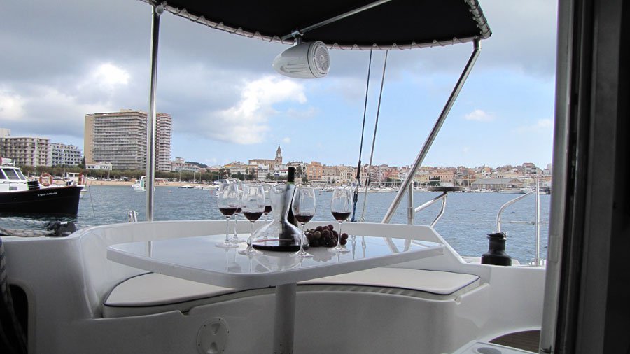 Luxurious Catamaran12 Luxurious Catamaran12
