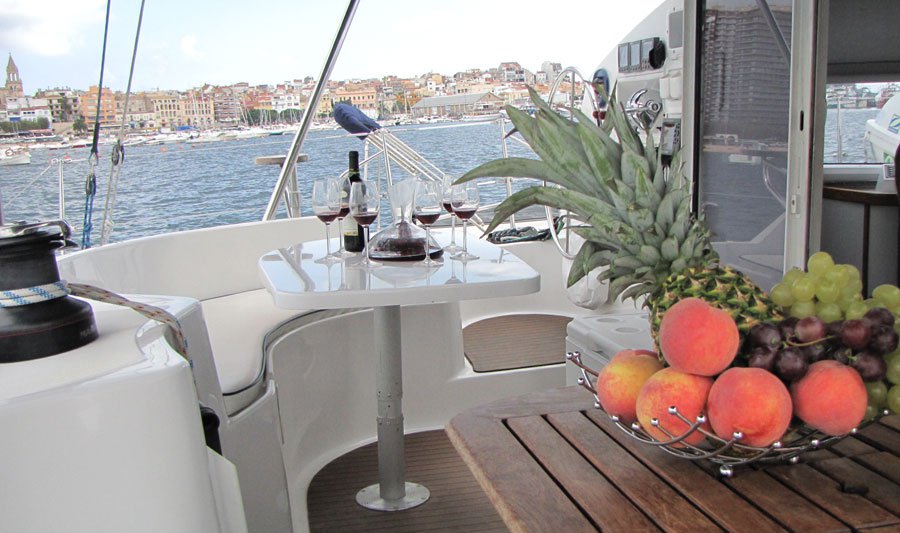 Luxurious Catamaran9 Luxurious Catamaran9